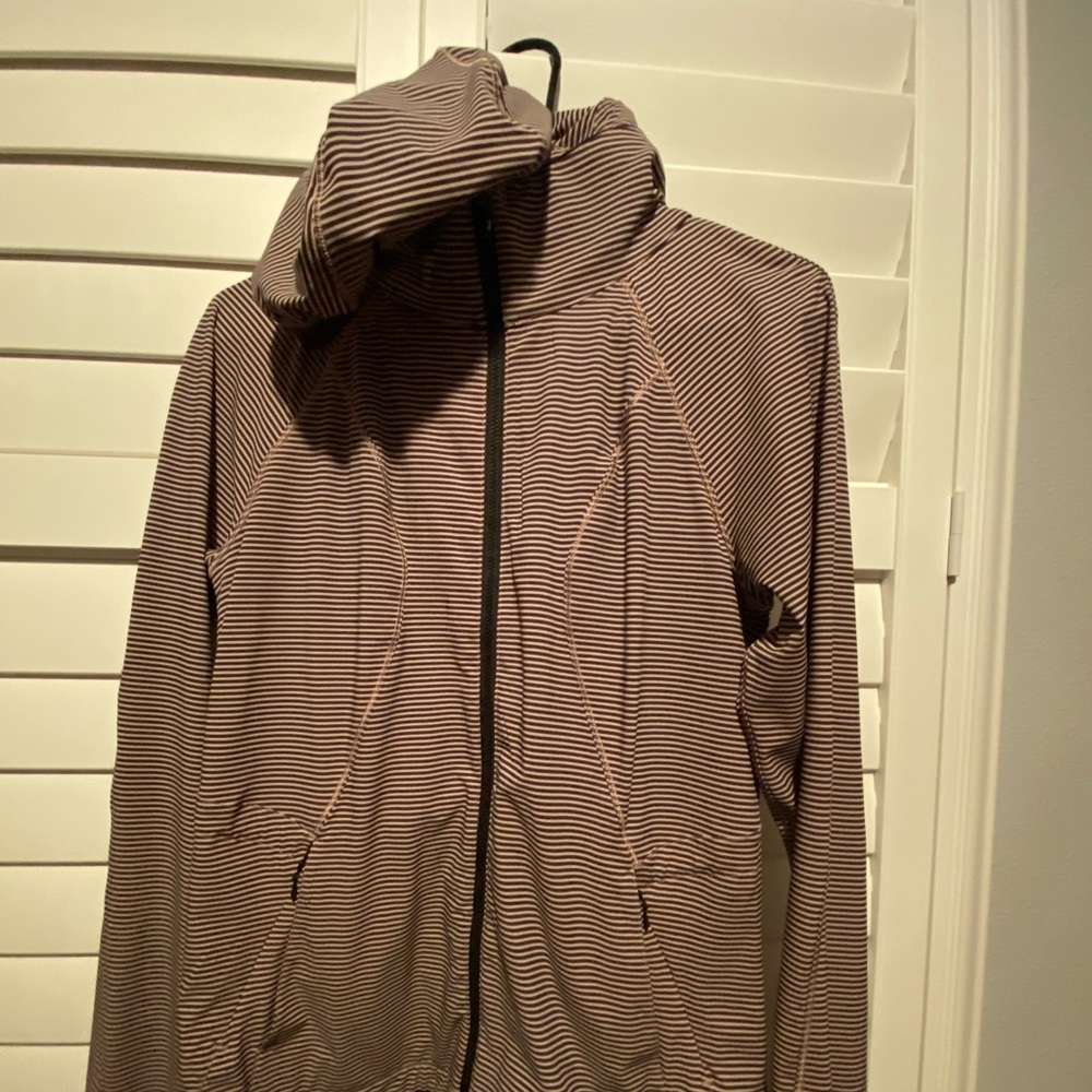 Lulu Lemon black and pink stripe windbreaker jacket. Size 6